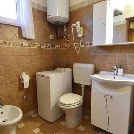 Apartman Tolles In Mit Grill, Terrasse Und Garten